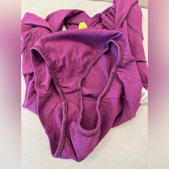 Farm Rio 3/4 sleeves bodysuit size 0P - Picture 7 of 7